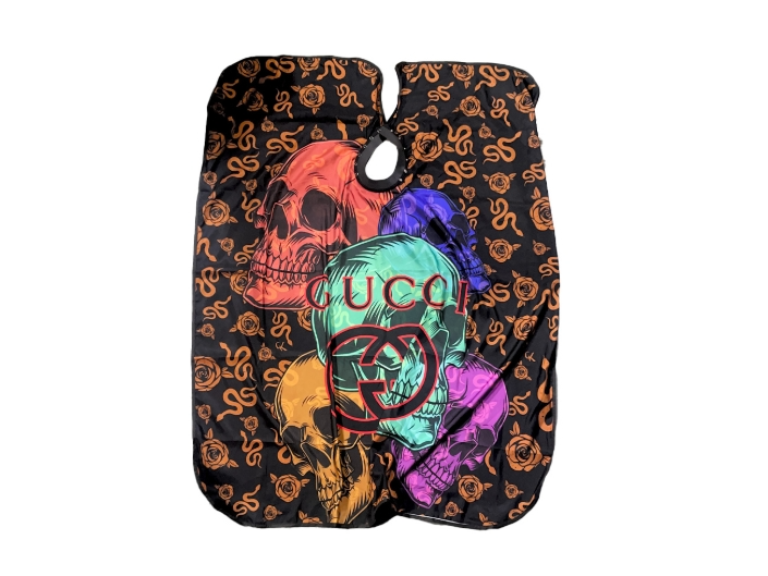 CAPA DE DISEÑADOR  GUCCI  CALAVERA C/ CUELLO DE GOMA