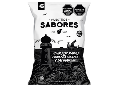 Chips de papas, pimienta negra y sal marina