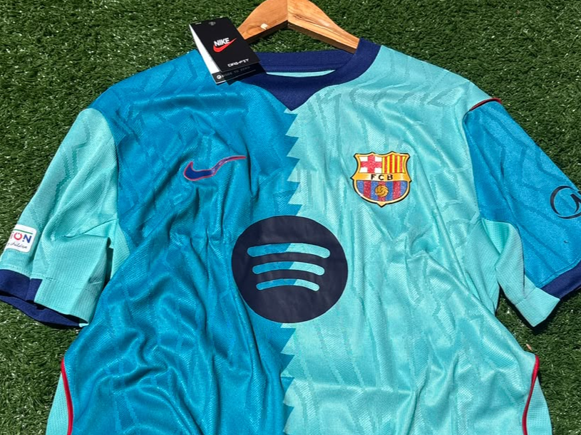 BARCELONA - 3ER EQUIPACION