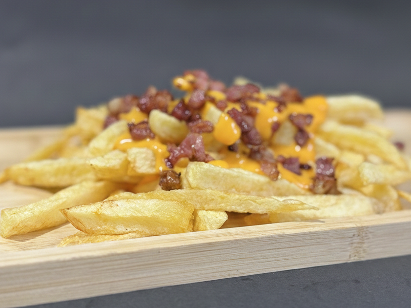 Papas, cheddar y bacon