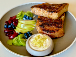 French Toast + Infusión