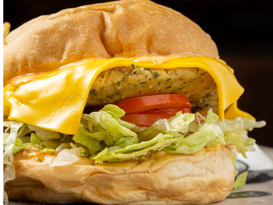 Burger Green (vegetariana)+papas+latita de REGALO