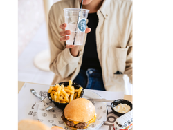 Big Combi!+papas+latita de REGALO