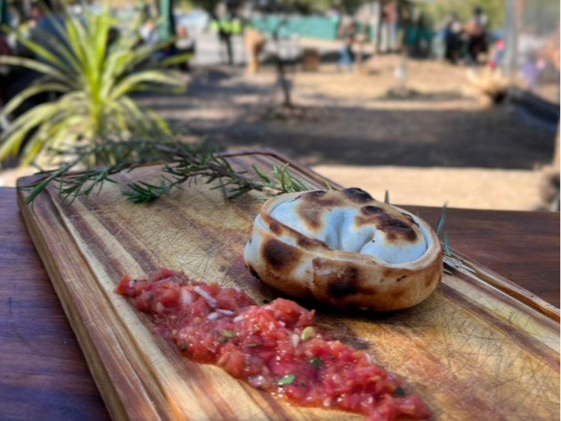 Empanadas de hongo de pino y mozzarella