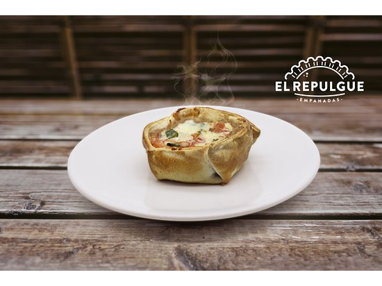 MUZZARELLA Y ROQUEFORT CON  NUECES
