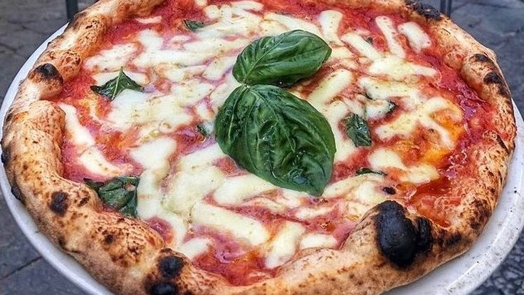 PIZZAS NAPOLETANAS