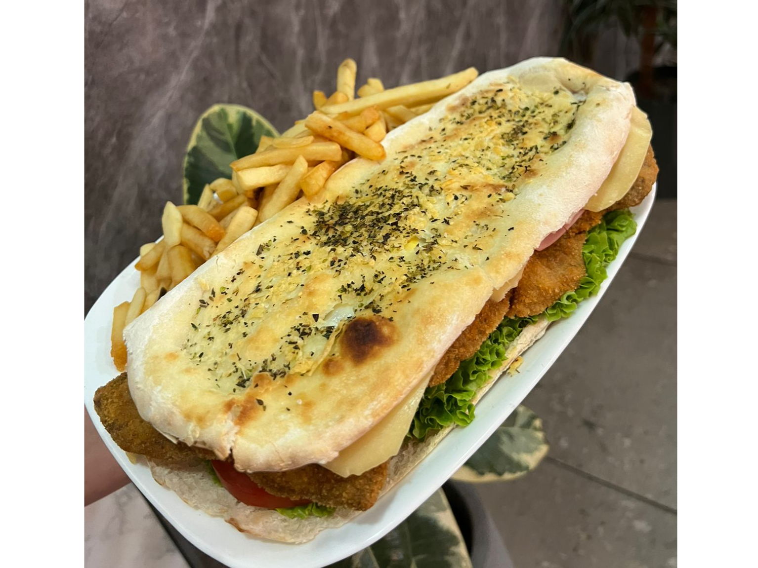 milanesa completo con papas fritas
