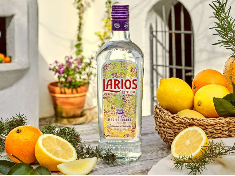 Gin LARIOS Español