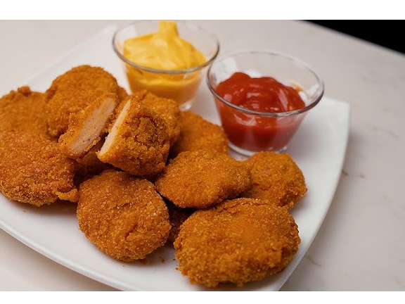 BANDEJA FELIZ NUGGETS Y PAPAS
