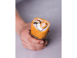 Handroll's camarones ebbie.
