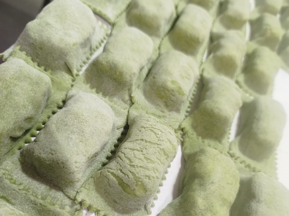 RAVIOLES VERDES RELLENOS DE 7 QUESOS