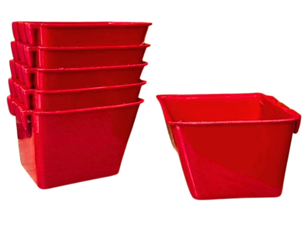 PAQUETE DE COMEDERO CUADRADO PARA GALLO 6 PZS