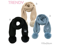 BUFANDA TRENDY CON POMPON