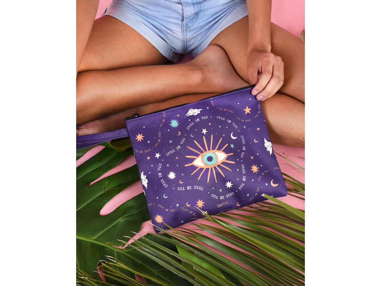 Neceser sobre CREE EN VOS