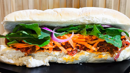 Sandwich Caliente Con Pan de Campo