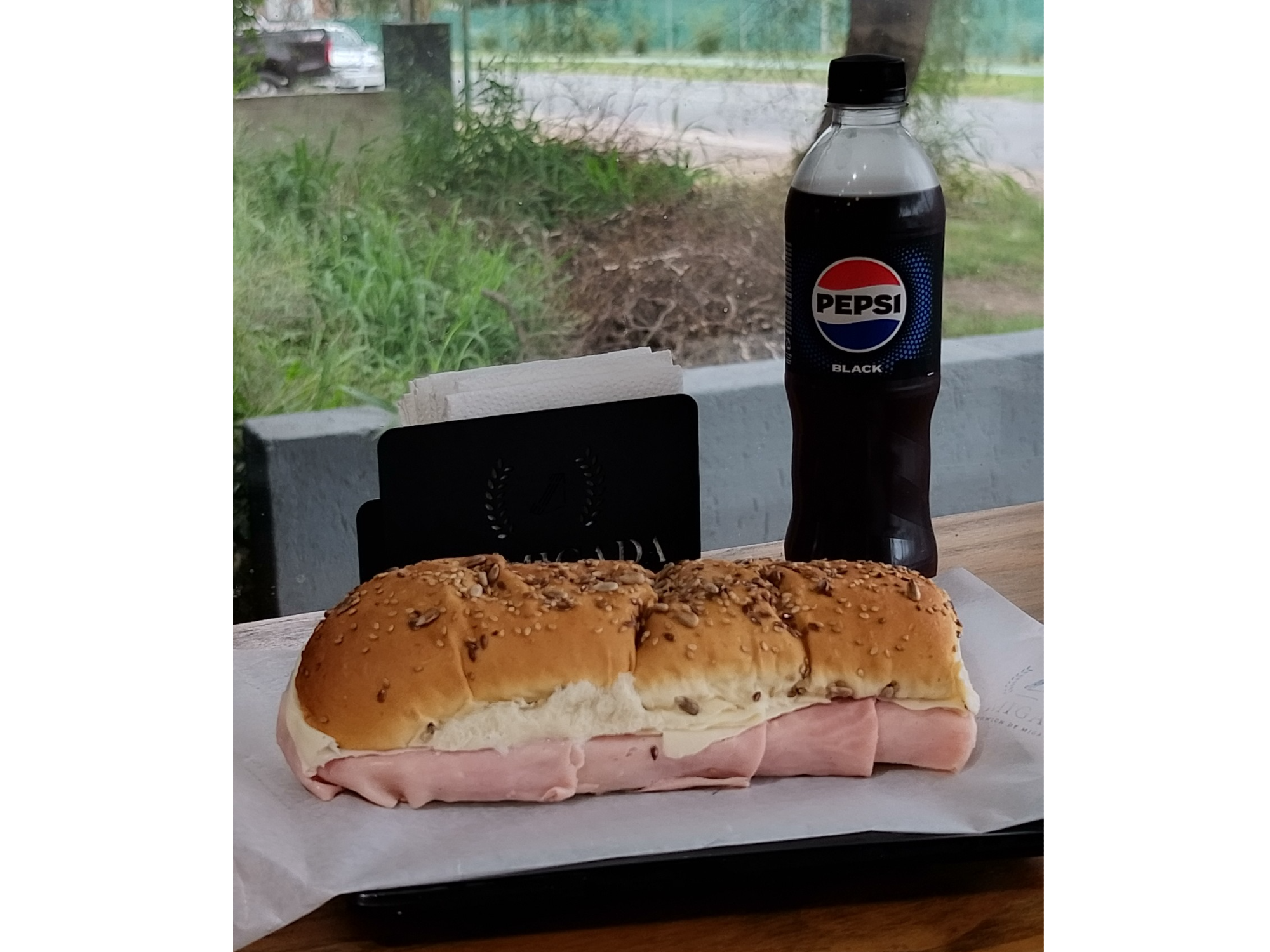 Promo Sandwich en Pan de Campo xl + Gaseosa Pepsi de 500cc