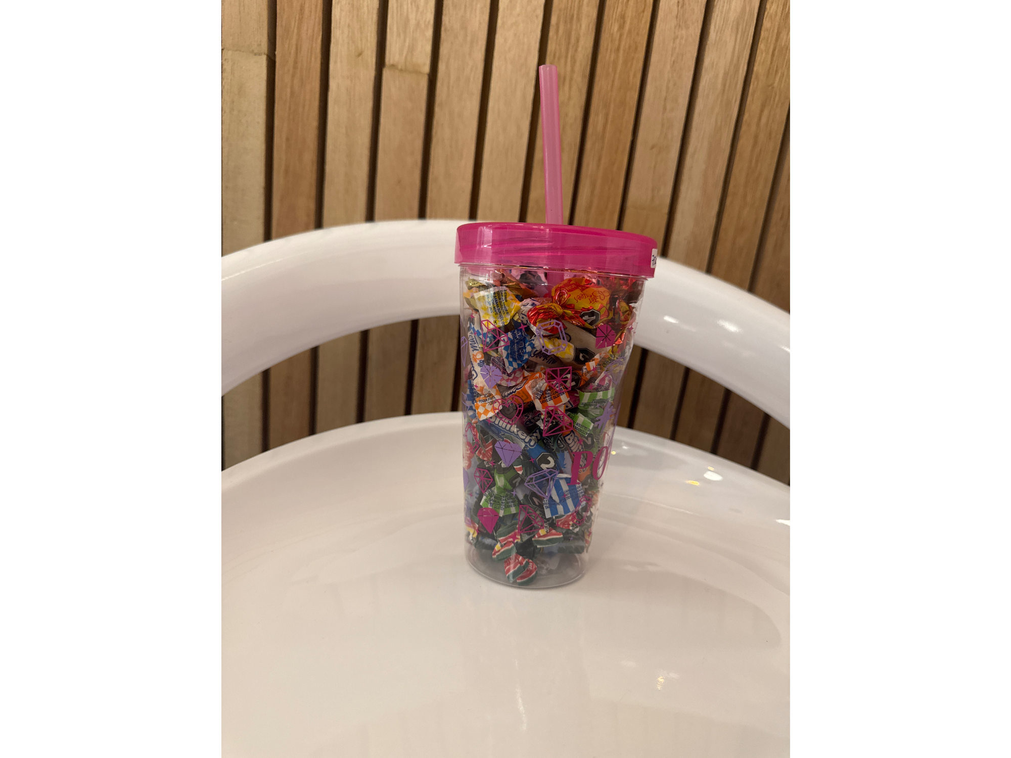 Vasos con golosinas