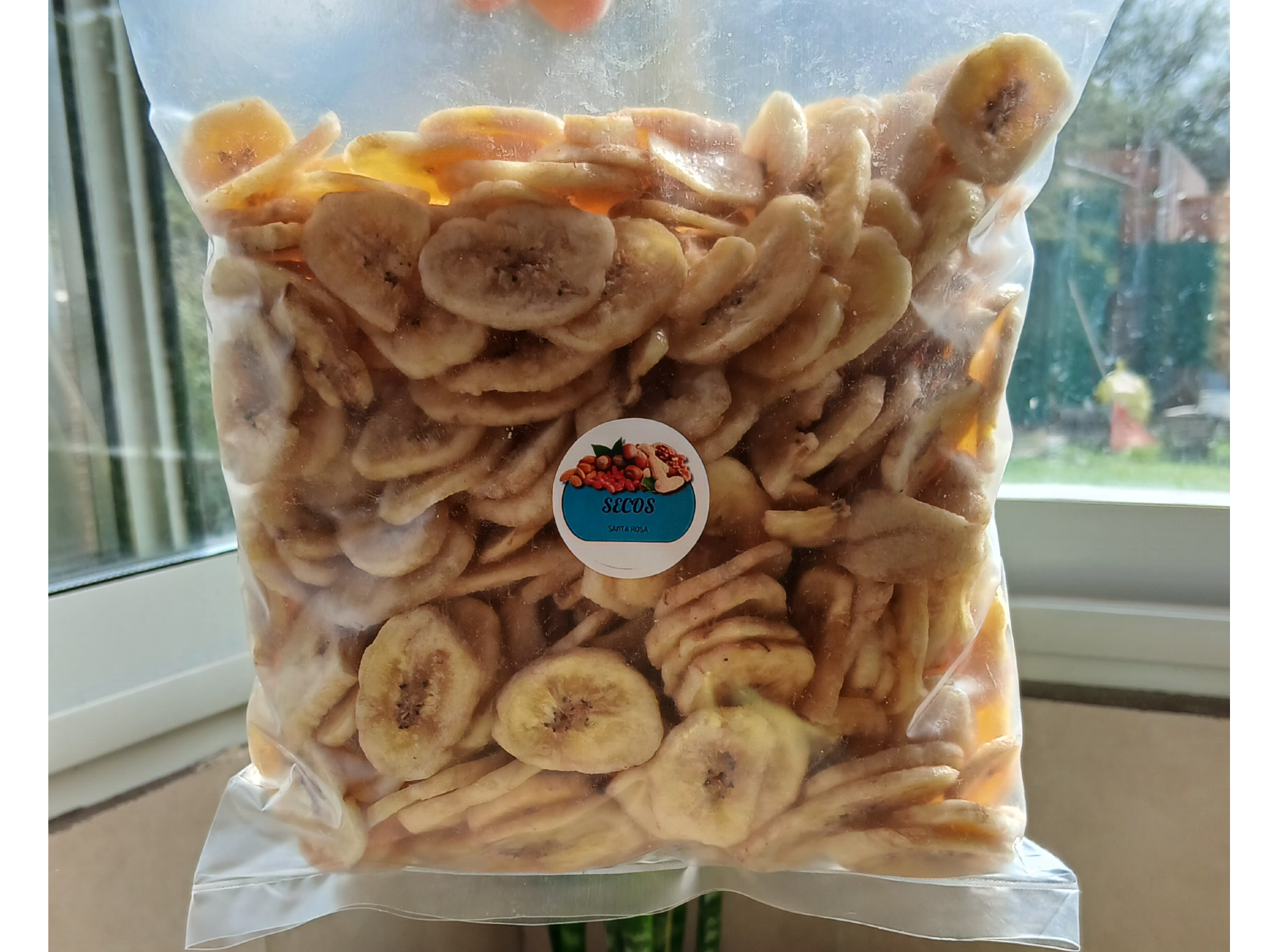 CHIPS ENTEROS DE BANANA