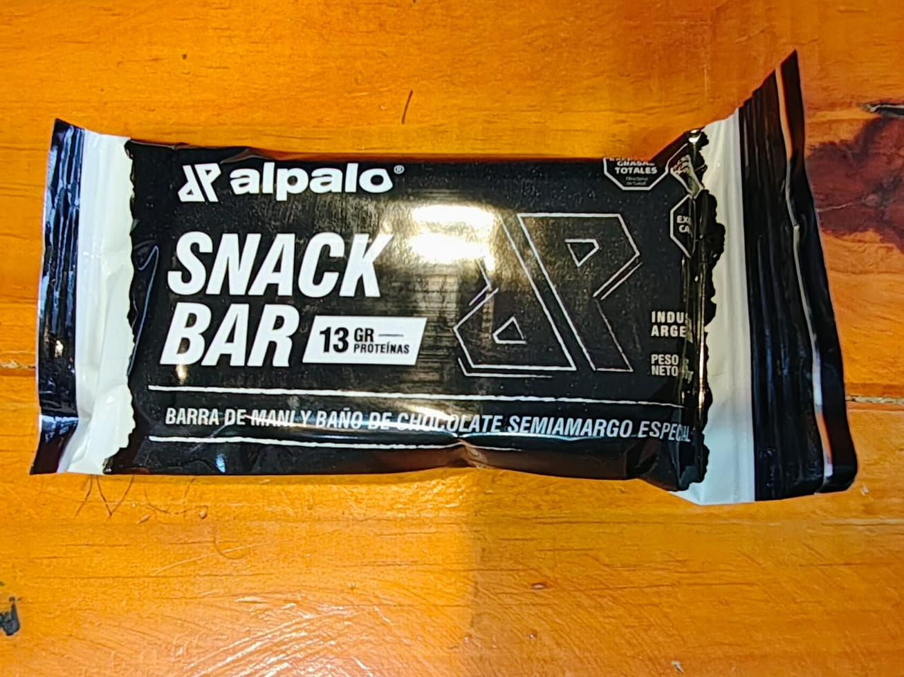 Barrita proteica de chocolate semiamargo