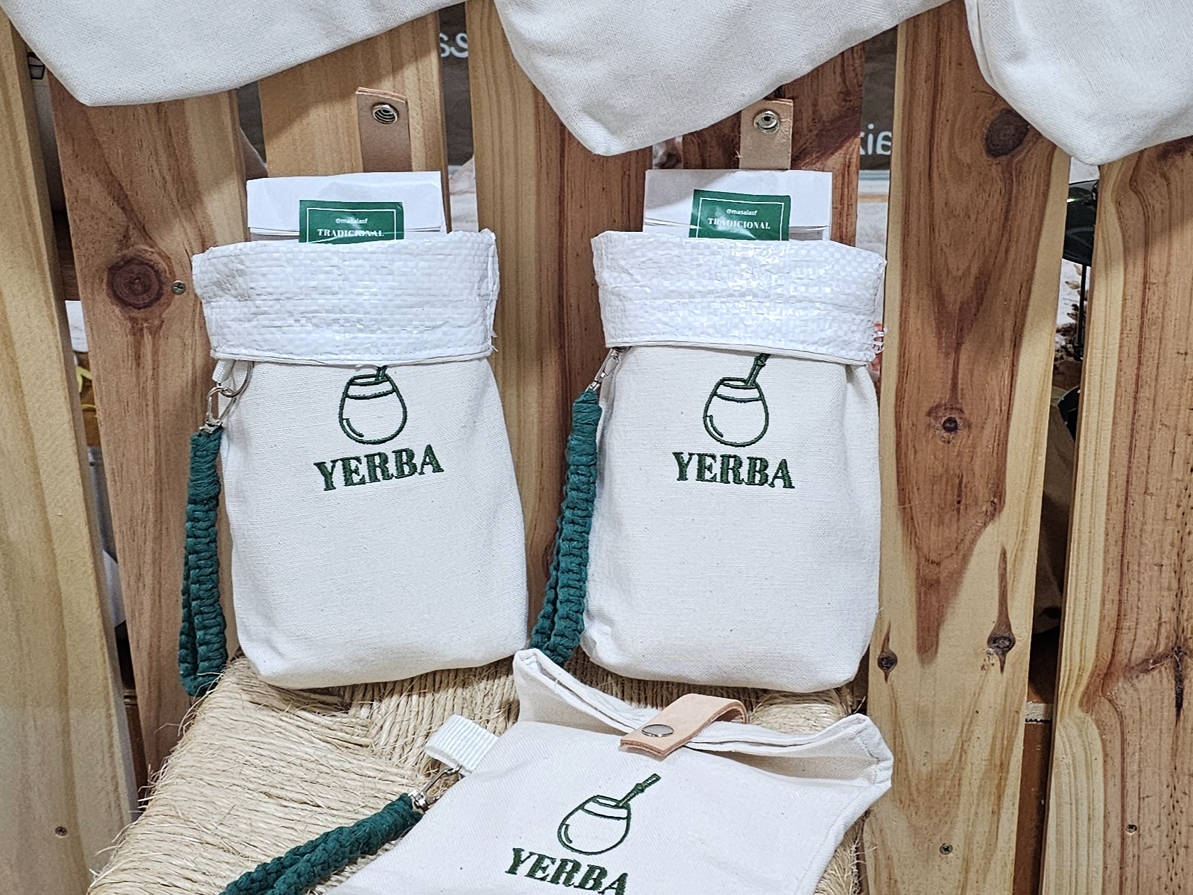 Yerbera + yerba