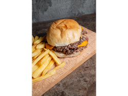 2 Cheesburger Dobles + Papas+ 2 Latas de Gaseosa