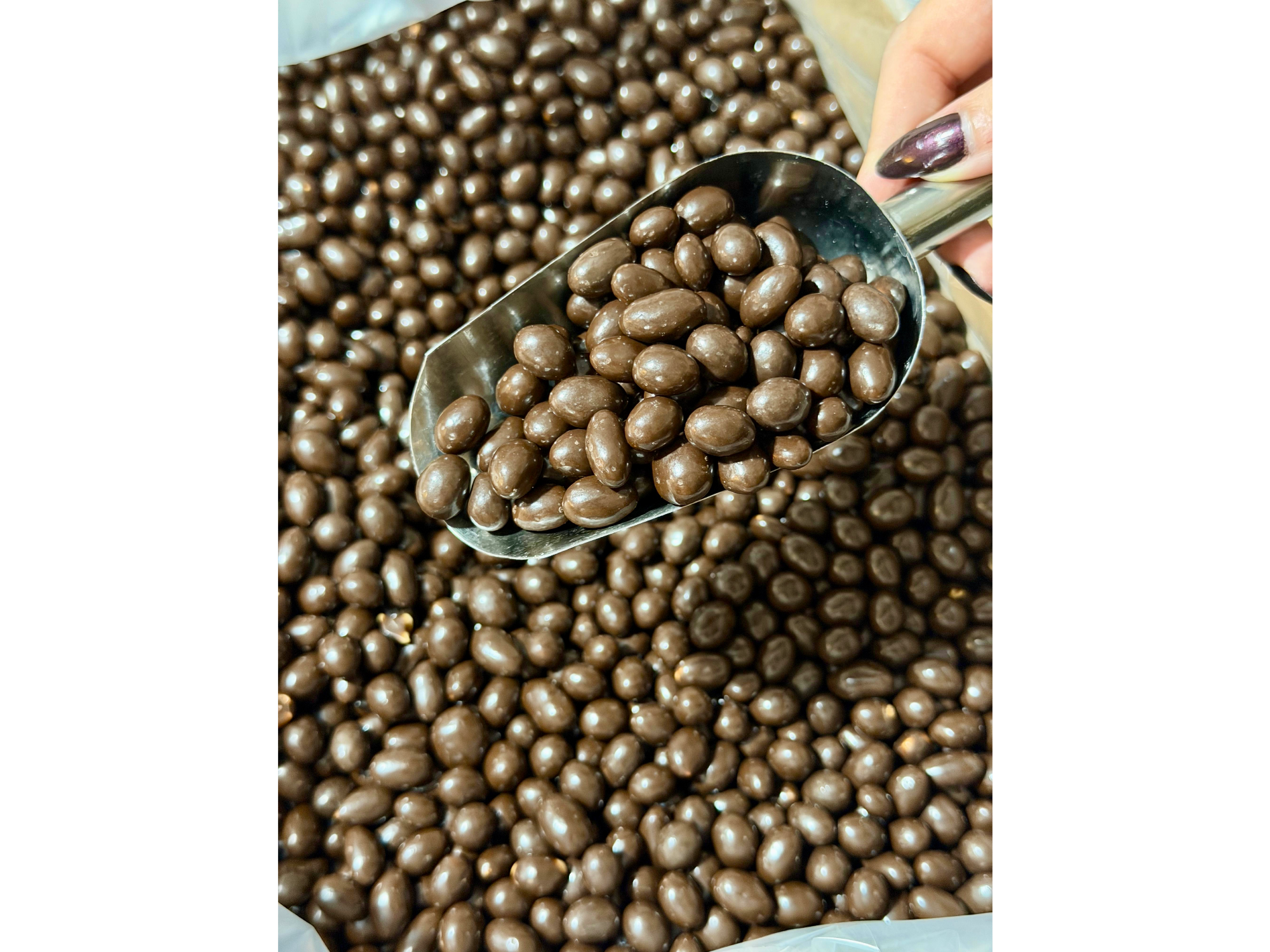 Maní bañado en Chocolate