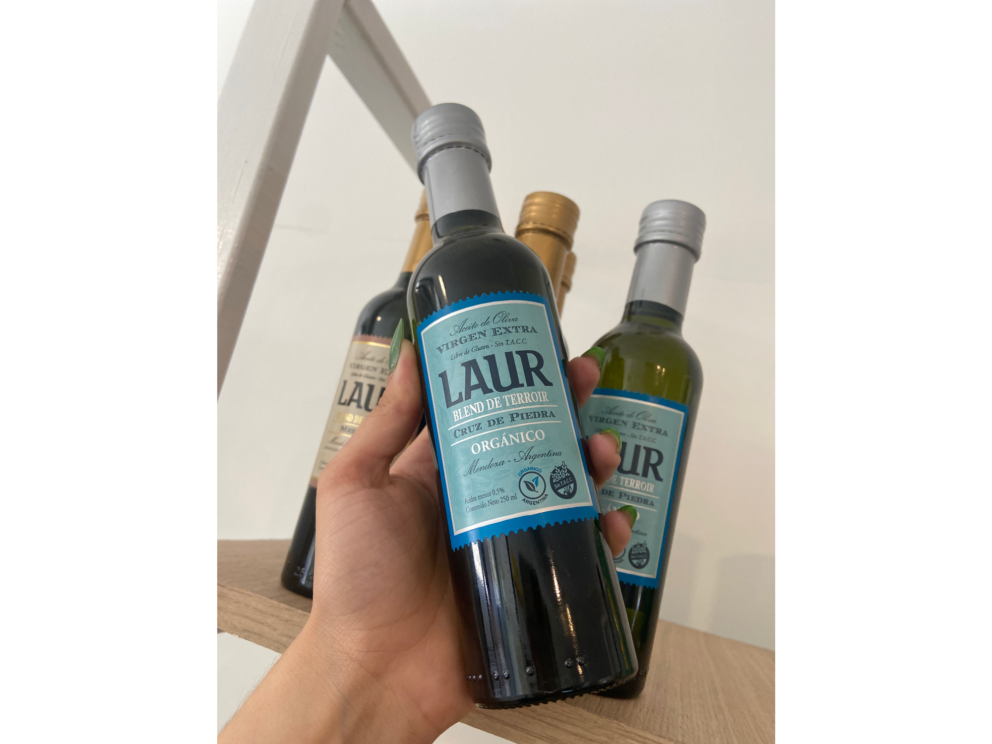 Aceite de oliva extra virgen "Laur"