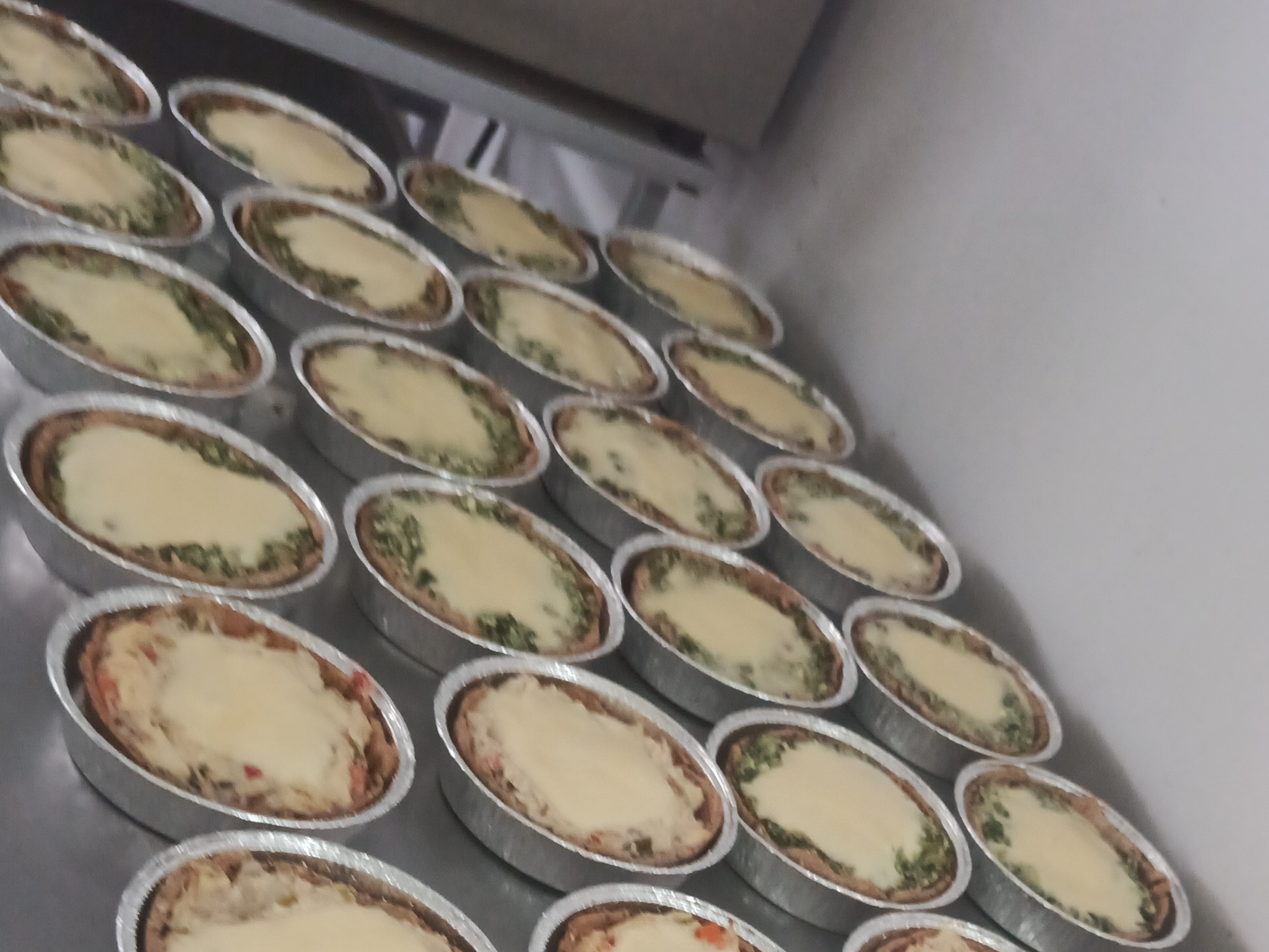 Tartita de acelga, salsa blanca y queso