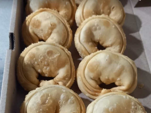 Empanadas de jamon y queso, 1 docena de Rafael hamburgueseria