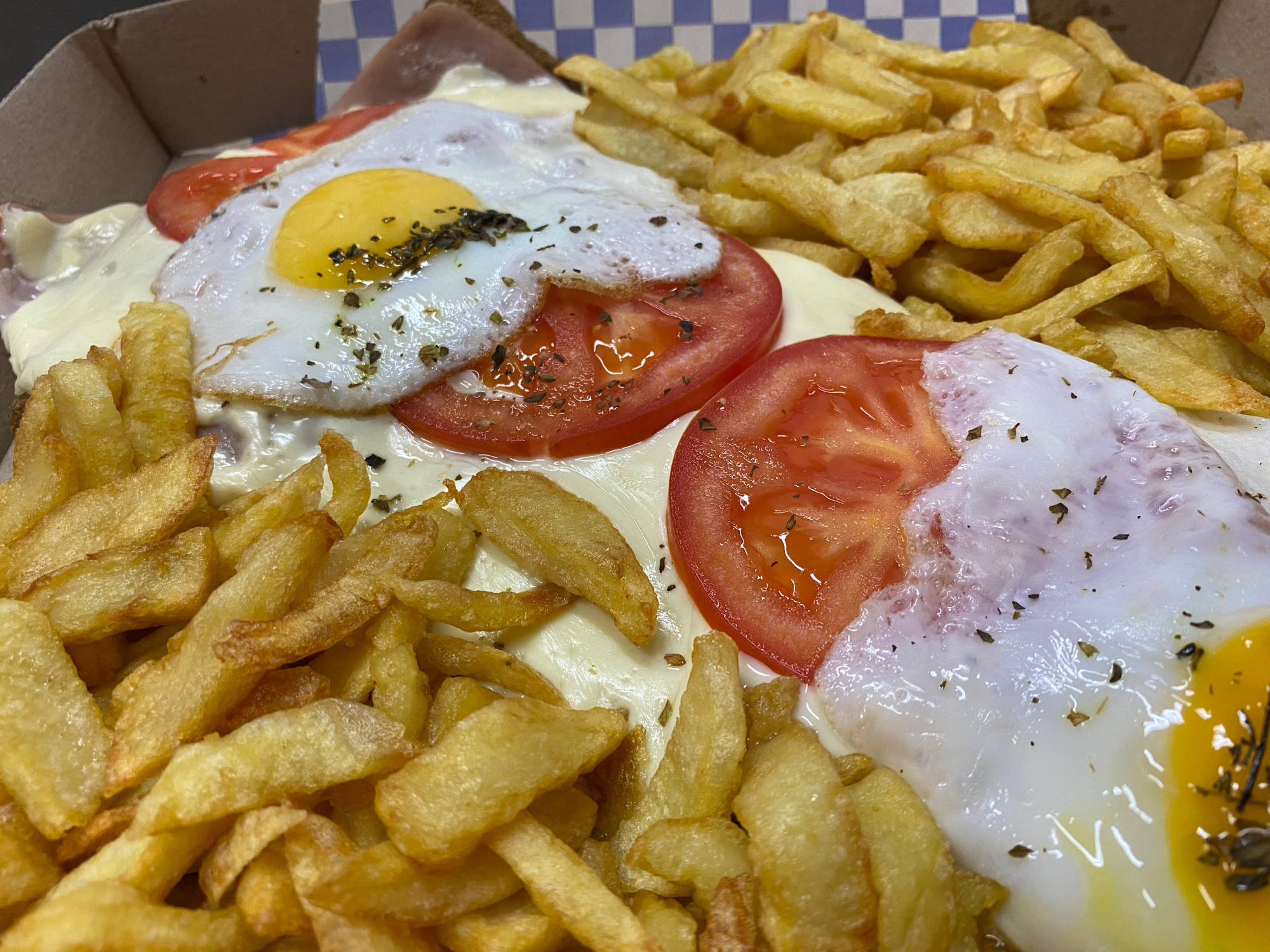 Milanesa napolitana a caballo + papas
