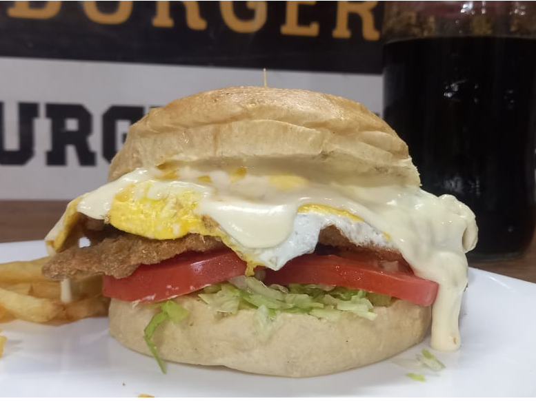 1 HAMBURMILA + papas