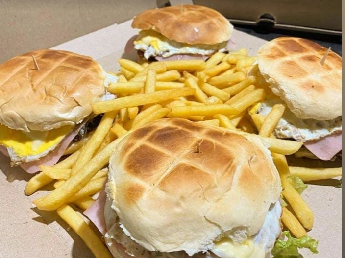 PROMO 4 HAMBURGUESAS