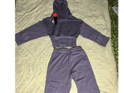 Conjunto deportivo marca Rum de Lycra campera y pantalón talle XS, S, L