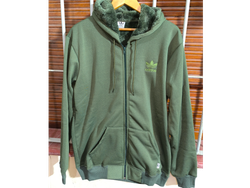 Campera de algodón Adidas con capucha y piel por dentro talle XXL