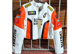 Campera ecocuero talle XXL de color blanco y naranja