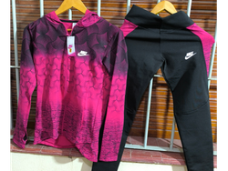 Conjunto deportivo campera y calza Nike talle M