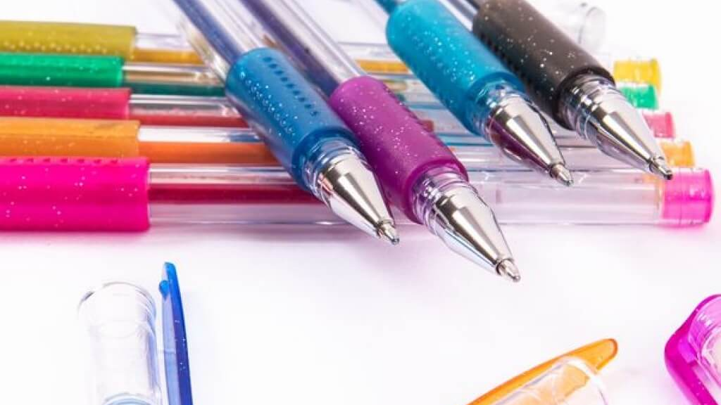 ESCRITURA, GOMAS Y SACAPUNTAS