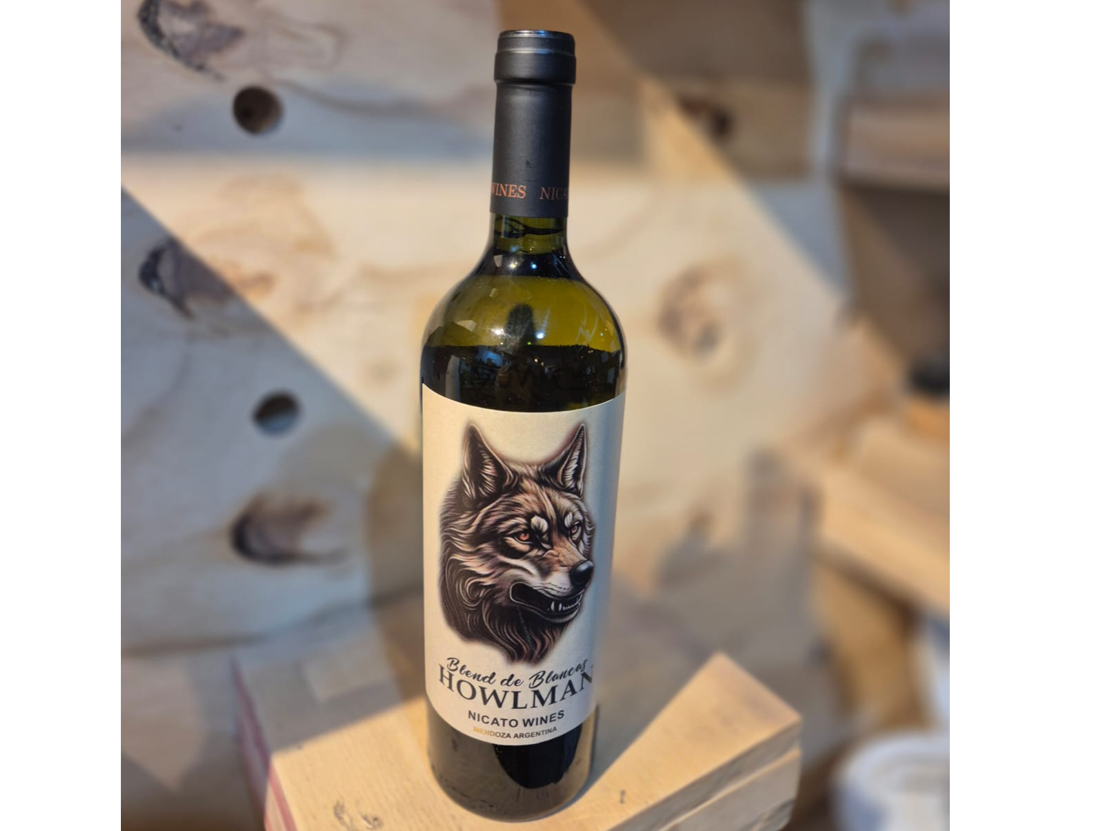 VINO HOWLMAN PRIMER VARIETAL BLEND DE BLANCOS X CAJA