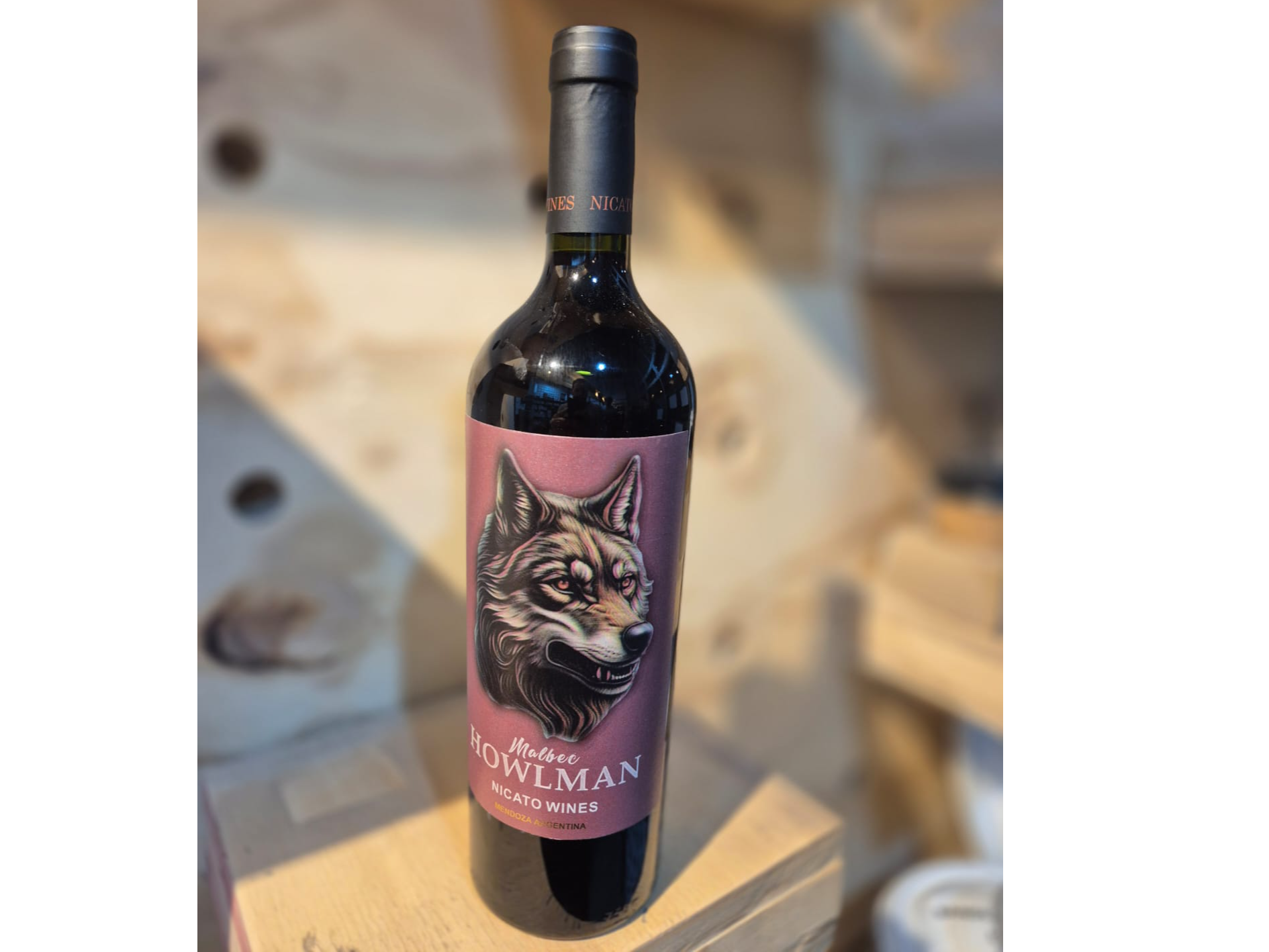 VINO HOWLMAN PRIMER VARIETAL MALBEC X CAJA