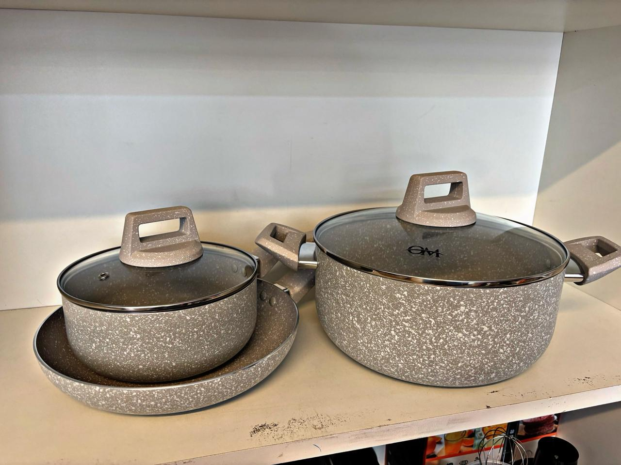 JUEGO DE OLLAS OM 5 PIEZAS