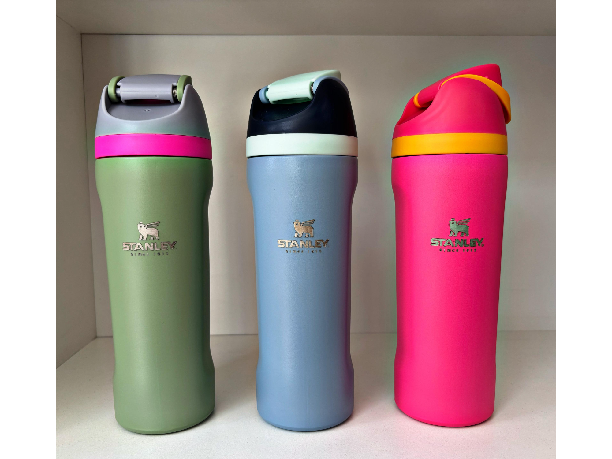 Botella stanley sports bottle 600ml