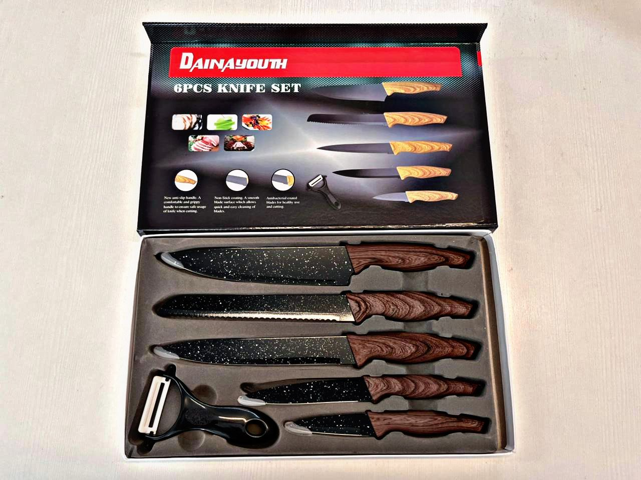 JUEGO DE CUCHILLOS DE 6 PIEZAS EN CAJA TAPA NEGRA