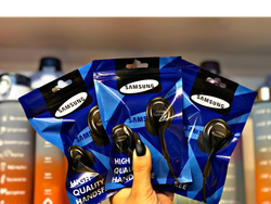 Auriculares Samsung AKG