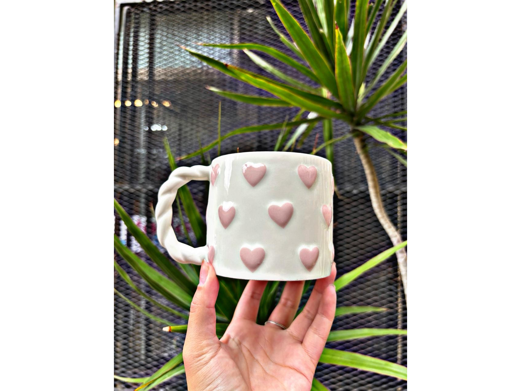 TAZA DE CERAMICA MUG CON CORAZONES