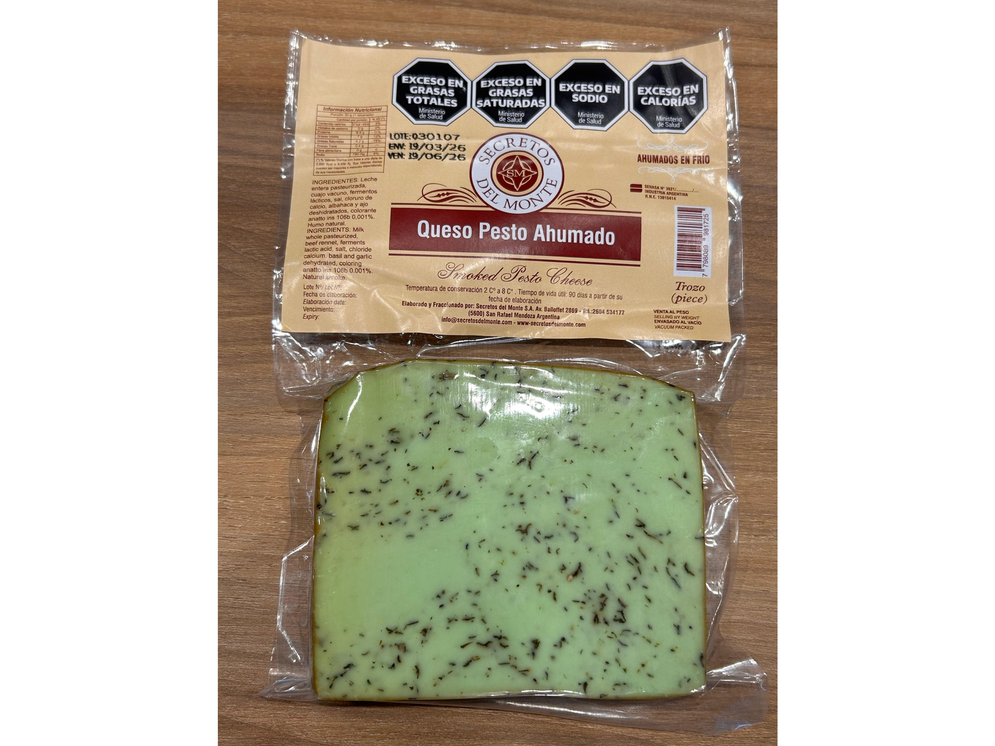 Queso Pesto ahumado