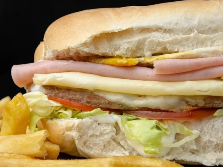 2 LOMOS MEDIANOS CON PAPAS MC CAIN!