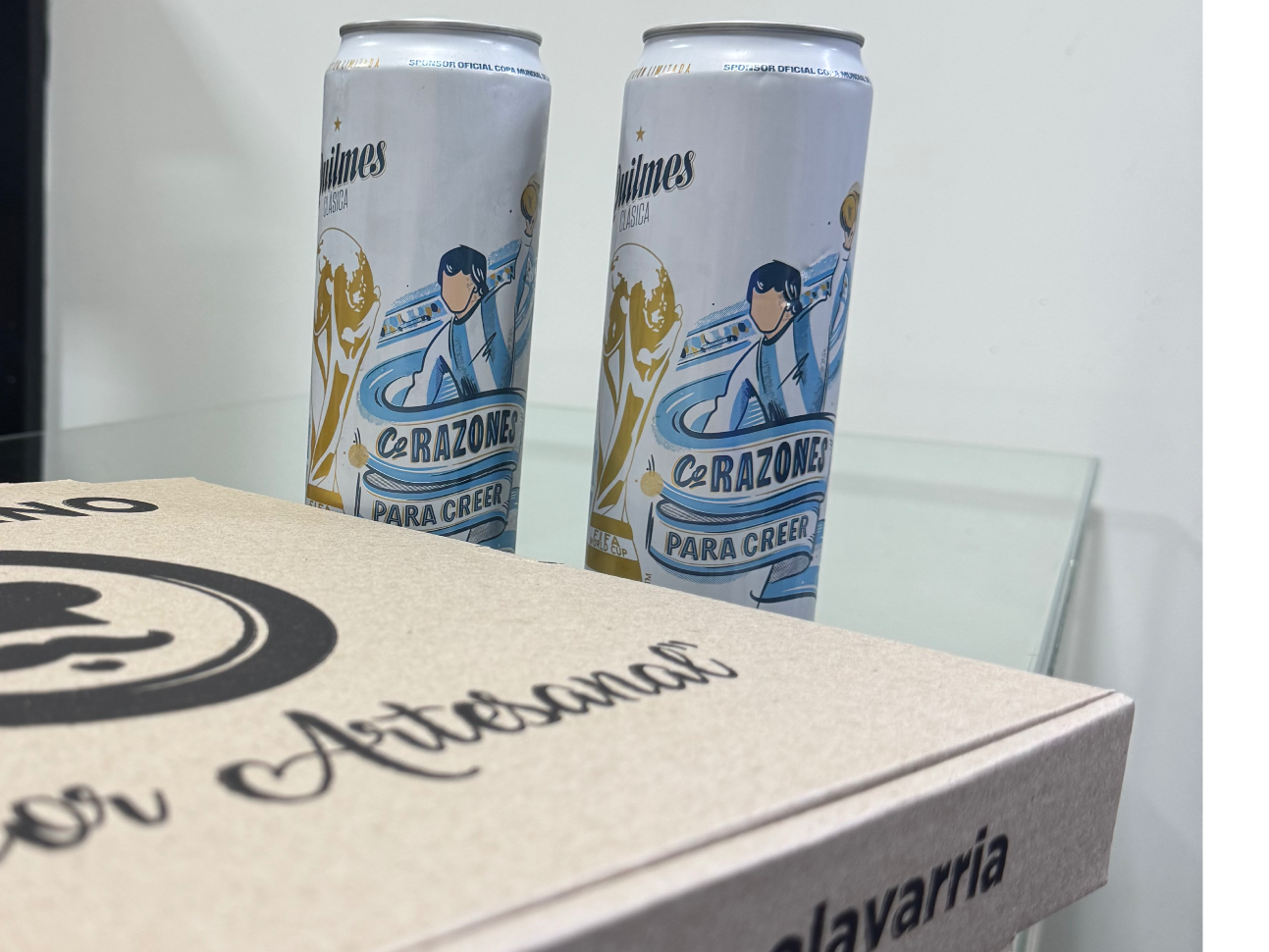 COMBO 3      -      Pizza especial + 2 latas de Quilmes $24300