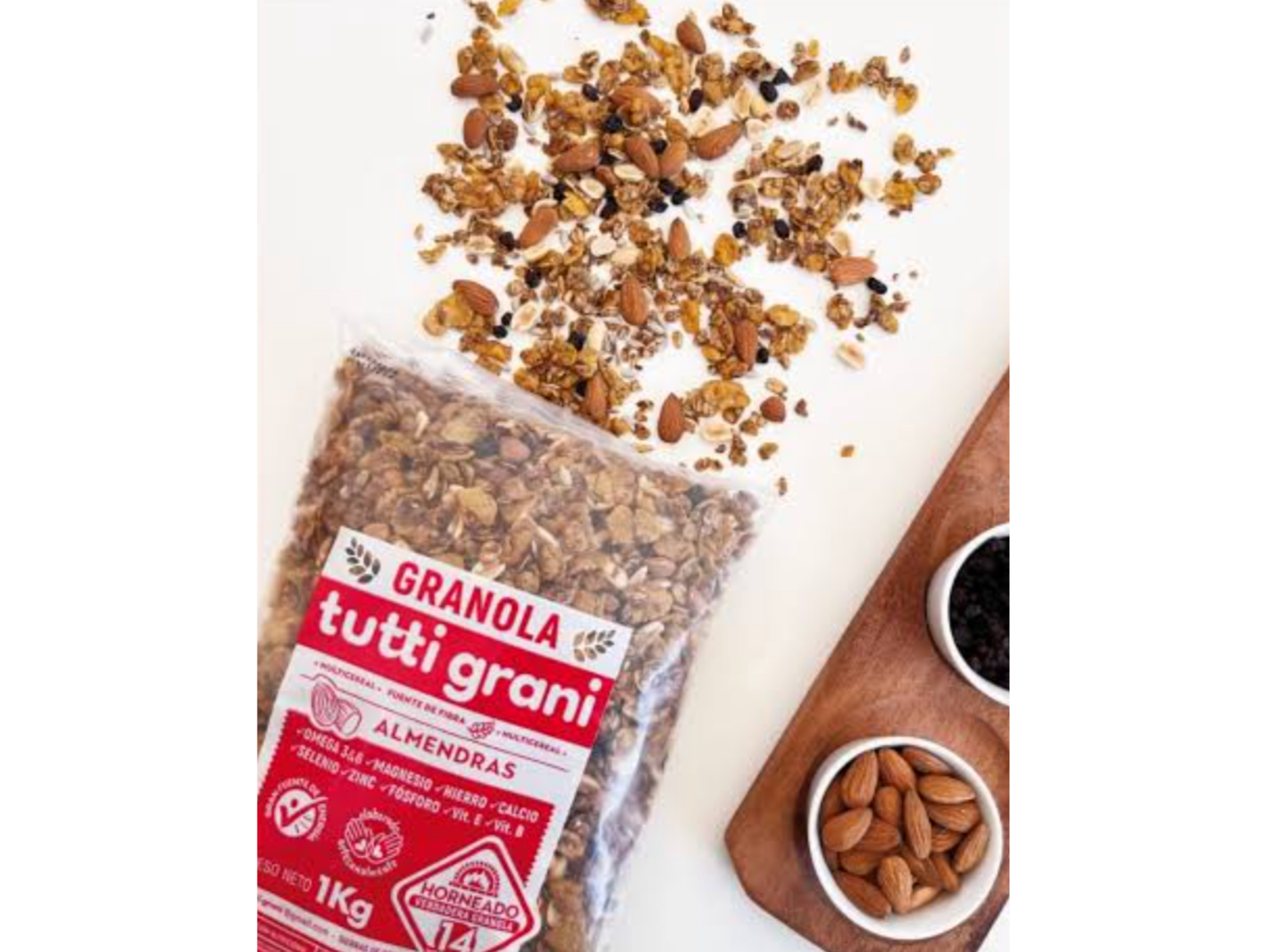 Granola con almendras