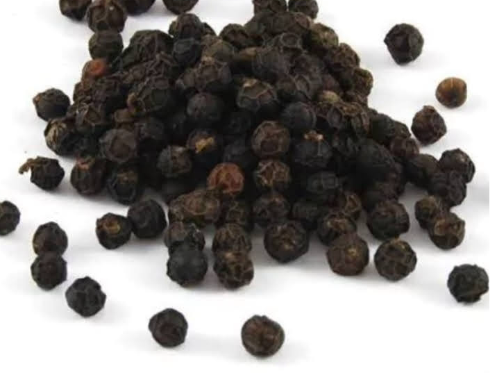 Pimienta negra en granos