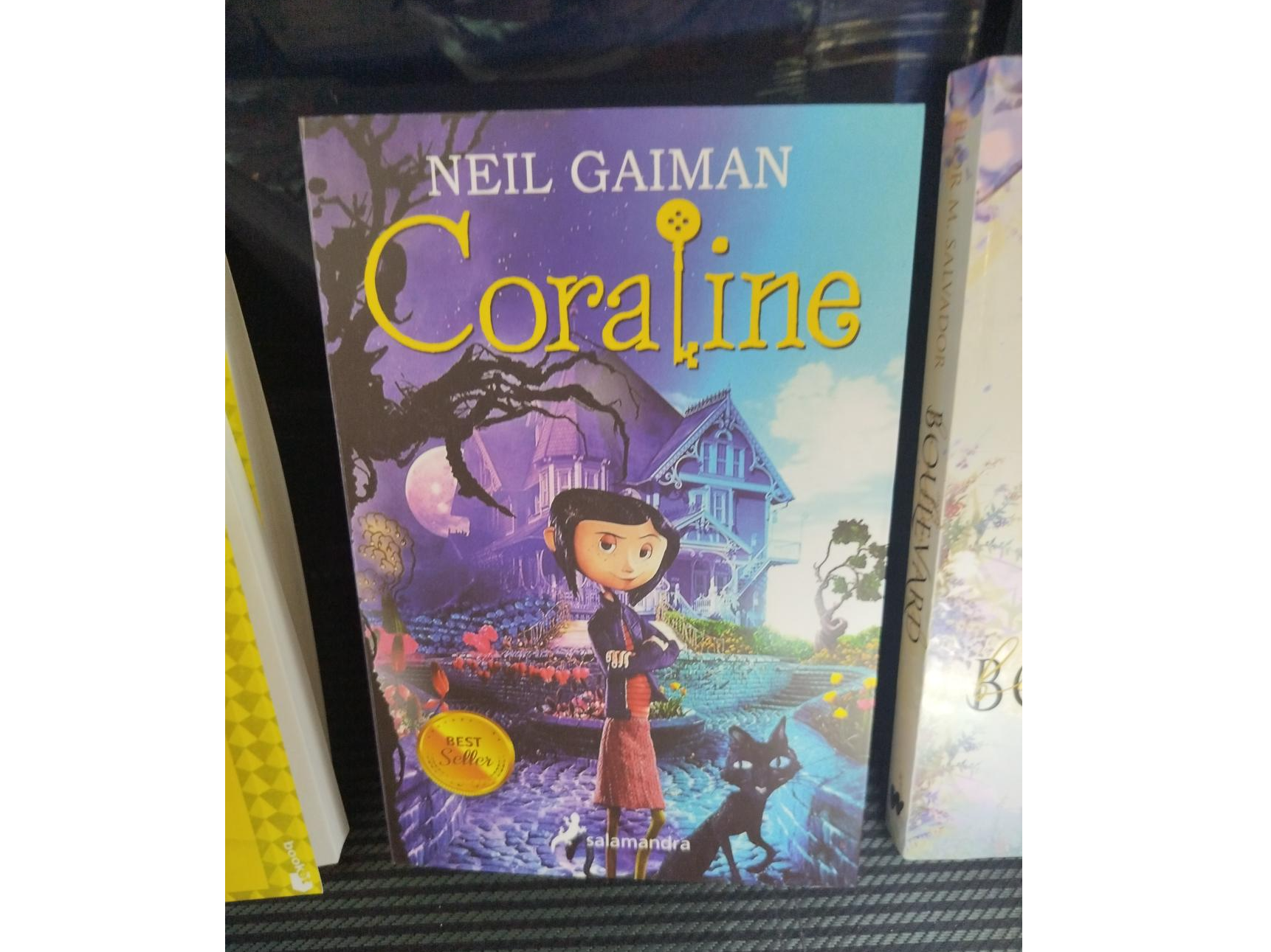 CORALINE Neil Gaiman